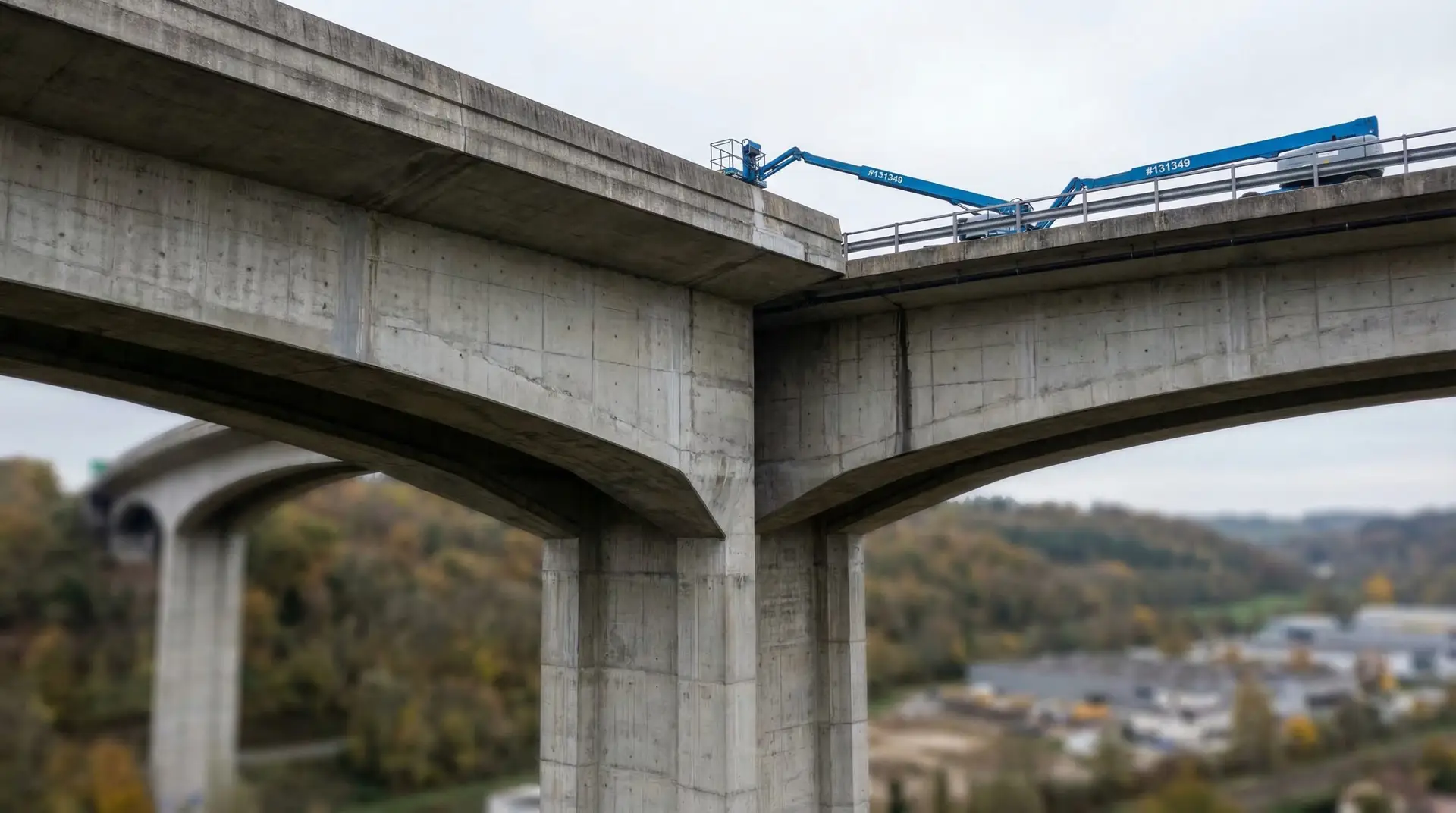 Vue globale d'une inspection ouvrage d'art sur un viaduc en béton